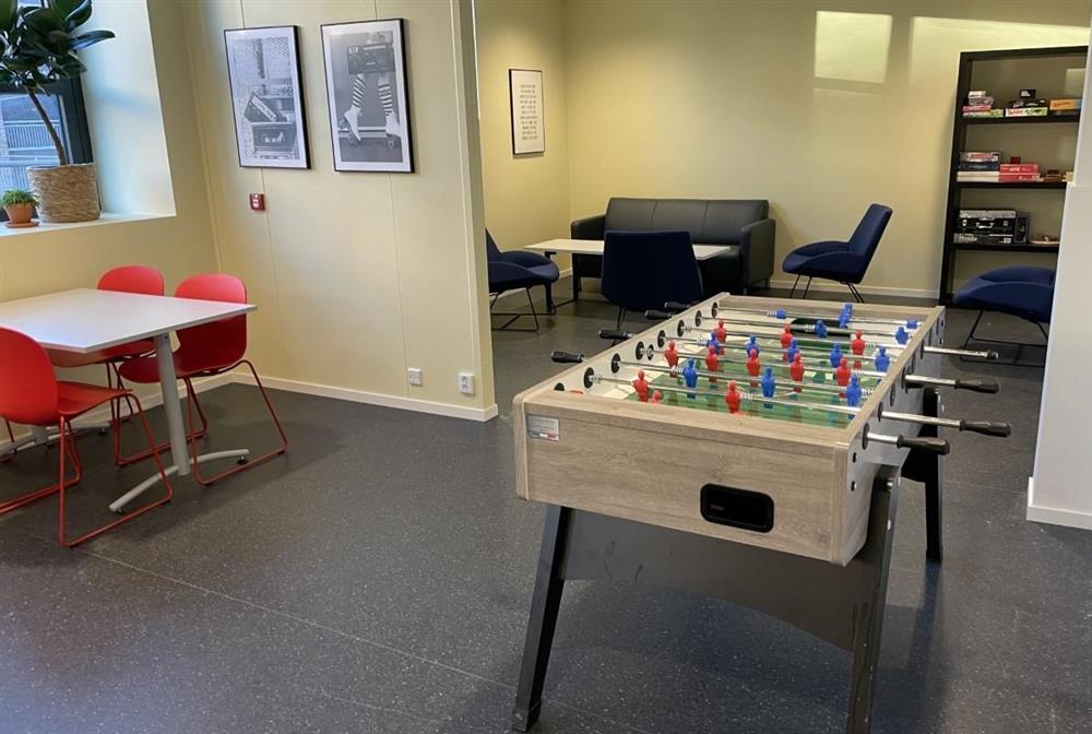 Bilde som viser hvordan det ser ut inne på ungdomsklubben - Klikk for stort bilde